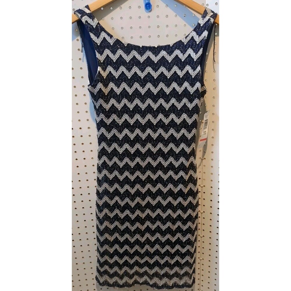 Jump Apparel Dress Size 8 Evening Formal Blue Navy Silver Sleeveless